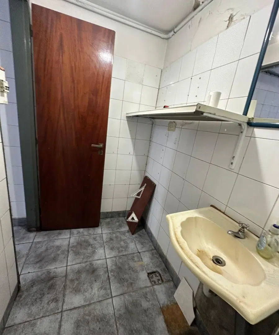 Villa Luro local comercial 3x13 excelente ubicación 3