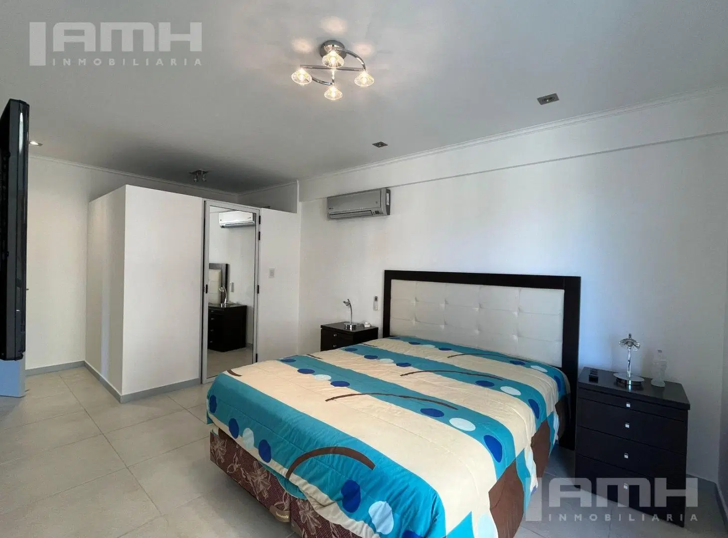 Depto en edificio Brisas a metros del mar con amenities 8