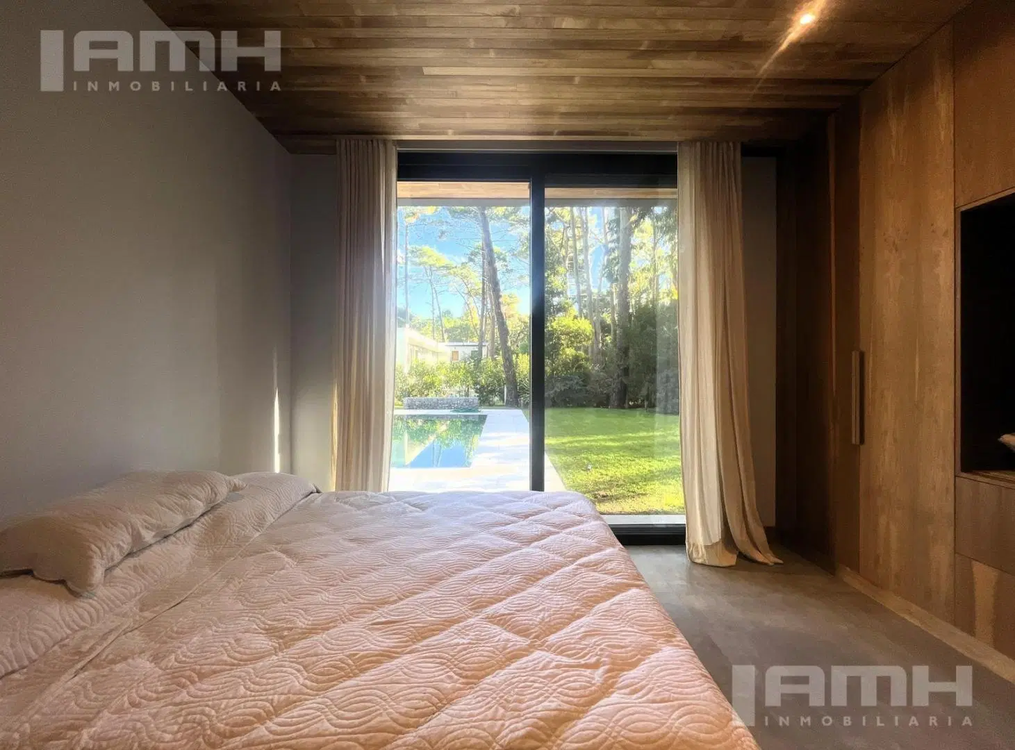 Carilo Casa de Categoria en Venta - entorno único 8