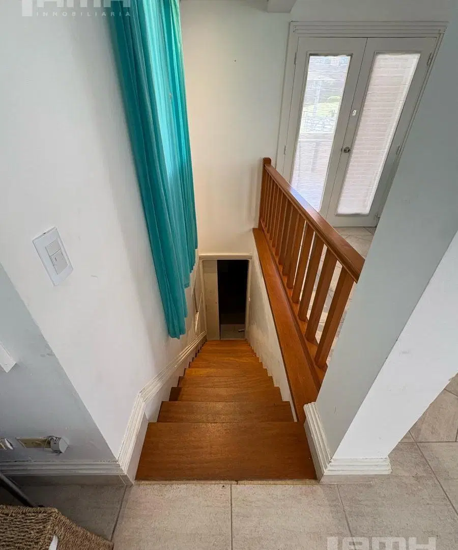 Casa en esquina de 4 ambientes 5