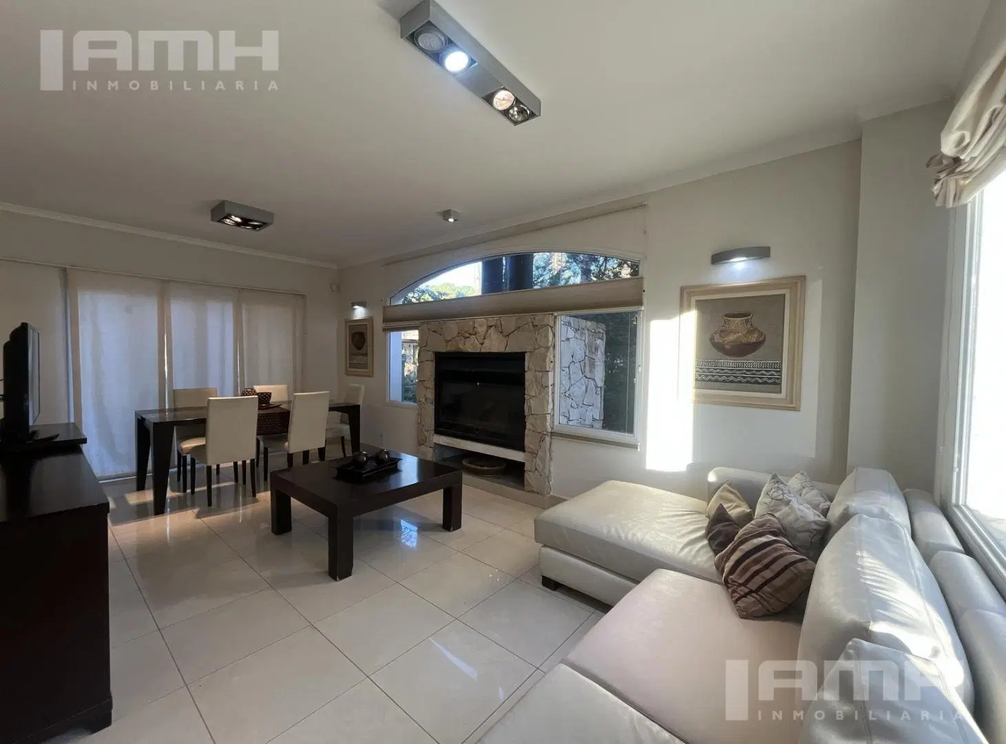 Casa en  Venta Categorica Zona Norte Pinamar Piscina Climatizada Garage 5