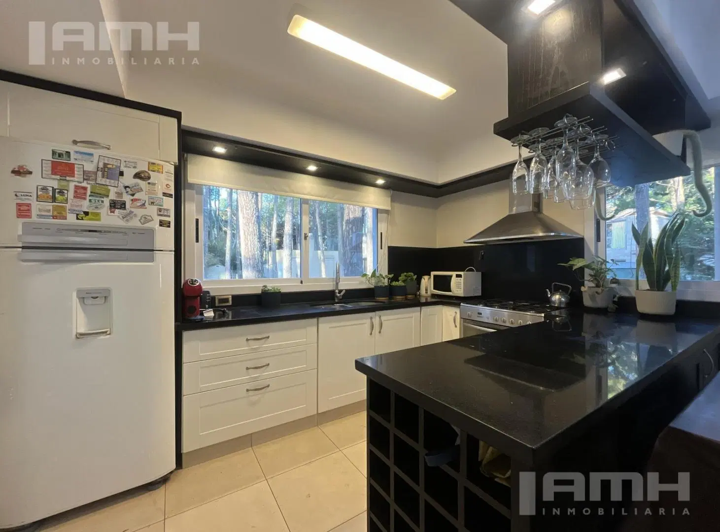 Casa en  Venta Categorica Zona Norte Pinamar Piscina Climatizada Garage 4
