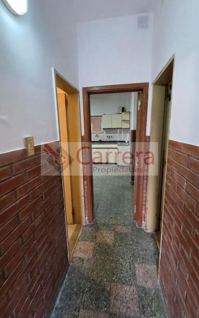 CASA 4 AMB en alquiler con COCHERA Y FONDO en JOSE LEON SUAREZ 2
