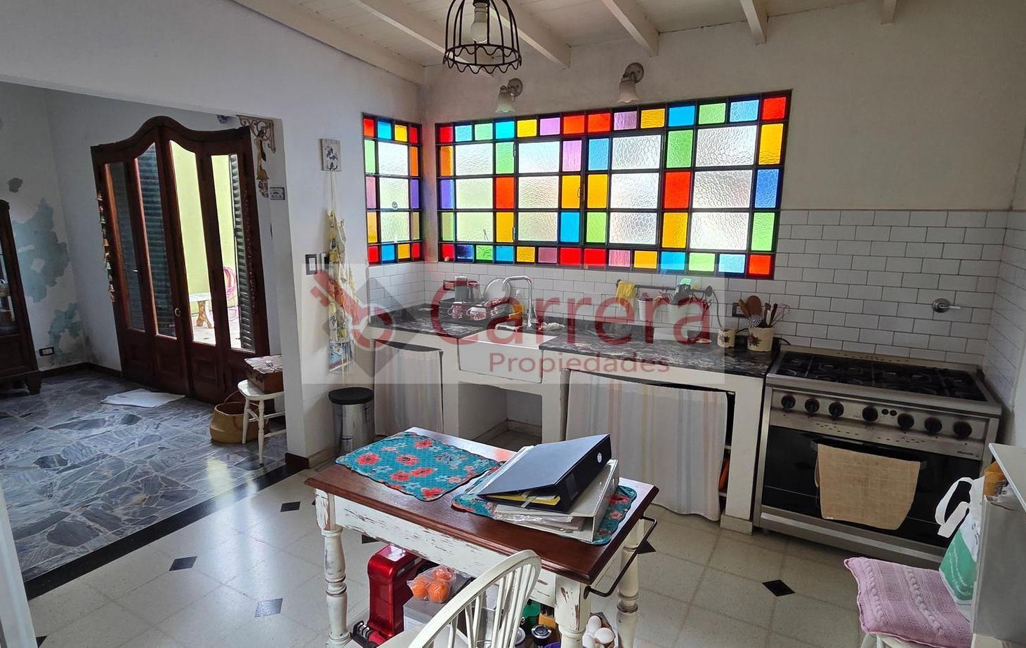 Foto de CASA 4 AMB en venta FONDO LIBRE EN SAN ANDRES BARRIO PARQUE, imagen 2