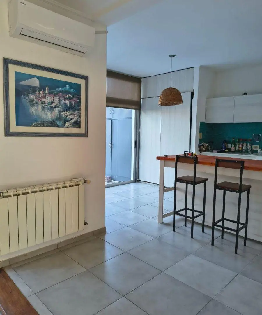 CASA EN ALQUILER EN GONNET CALLE 484 E/ 8 Y 10 1