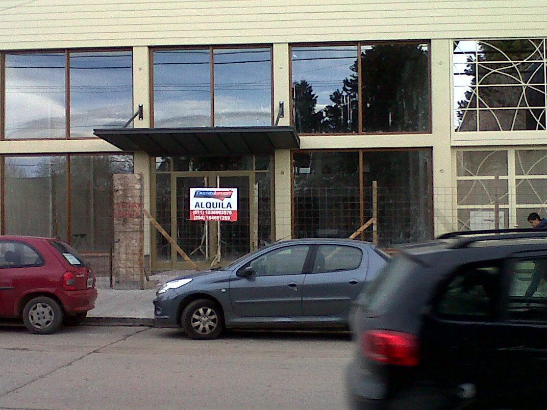 Foto de EXCELENTE LOCAL CON ESTACIONAMIENTO CENTOR BARILOCHE, imagen 4