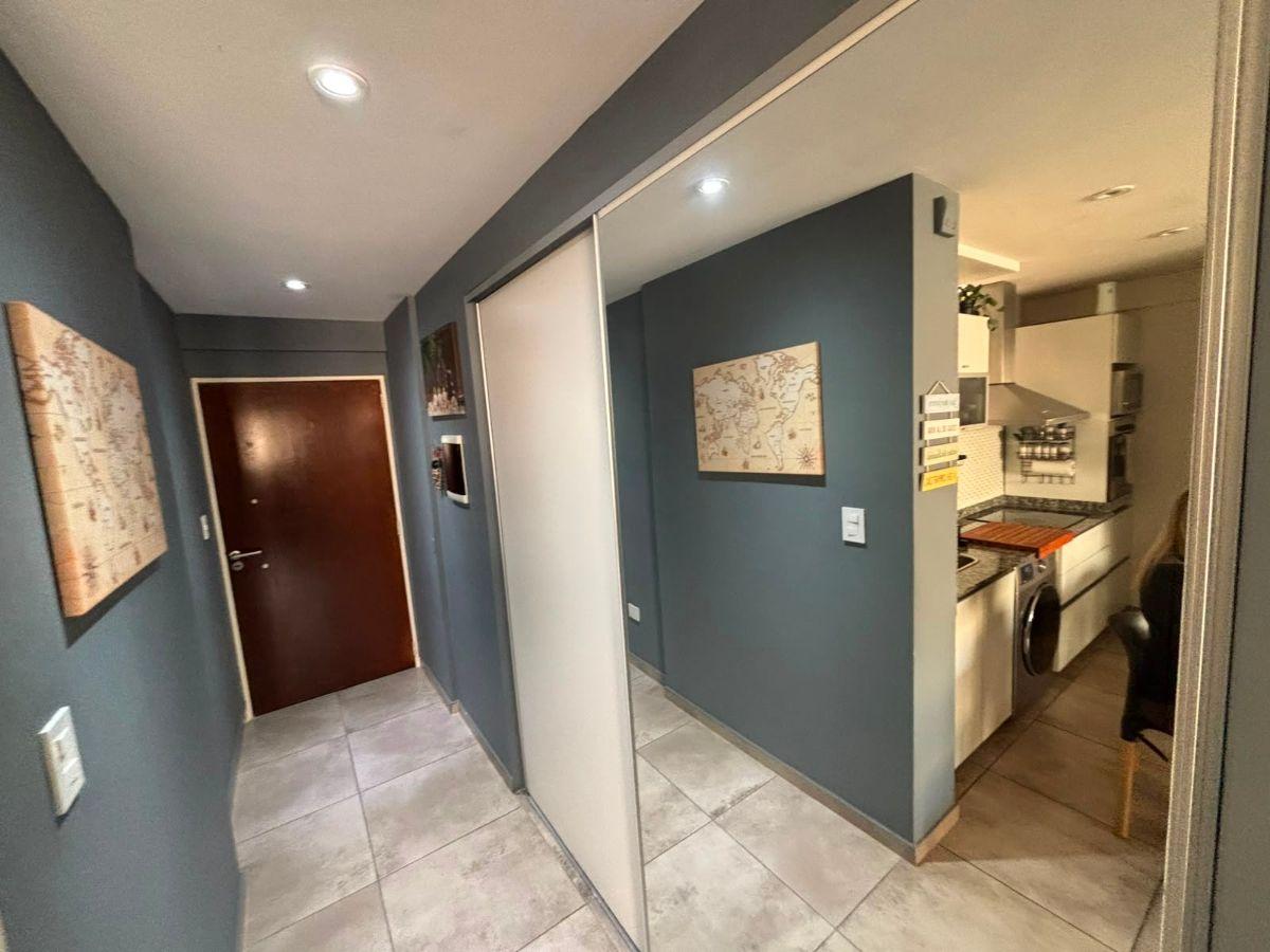 Foto de Hermoso Departamento de 2 1/2 Ambientes Con Cochera (APTO CREDITO), imagen 1