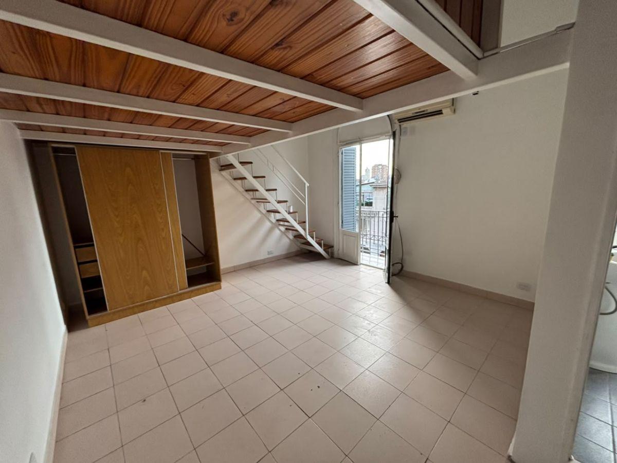 Foto de Departamento Monoambiente con entrepiso en Balvanera, imagen 3