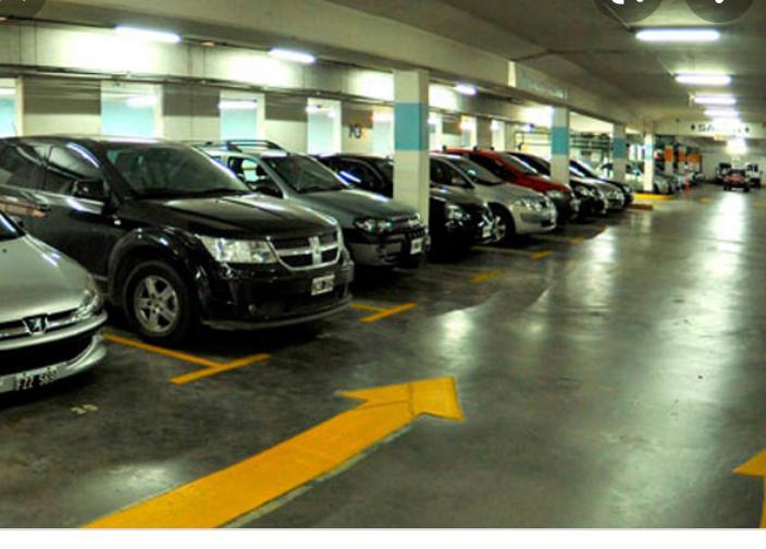 Riobamba y Santa Fe Cochera Fija en PB Apta Auto-Camioneta