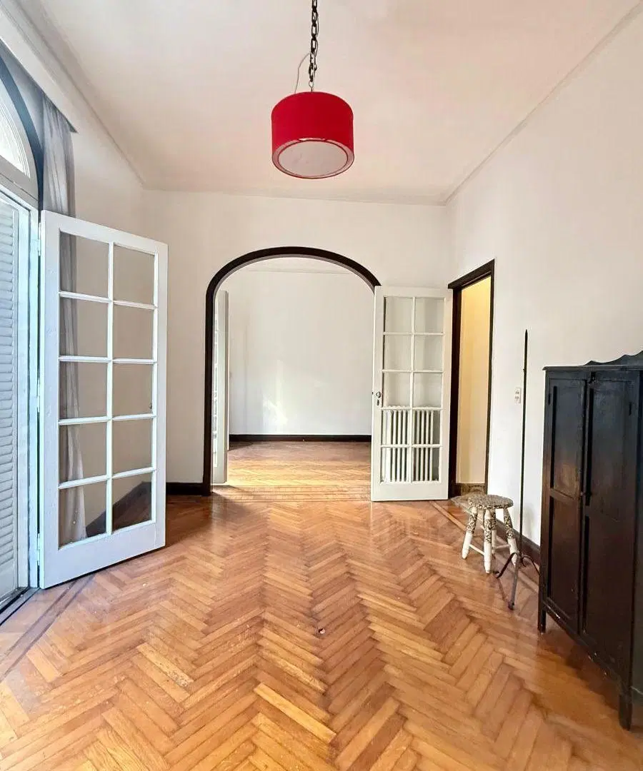 Edificio Frances - JUNIN AL 200- 130 m - Lyc - 3 Dorm - Bñ y Toilette - Impecable - Todo Sol 2