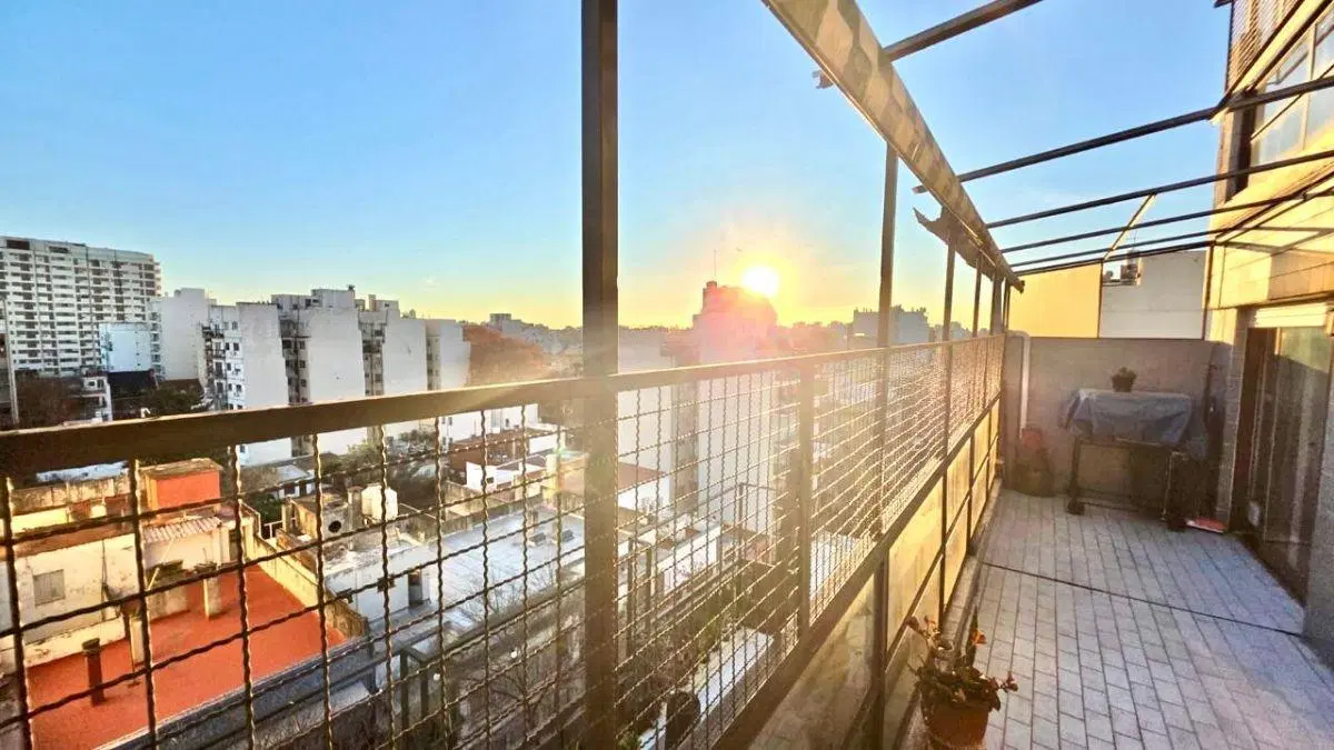 CUENCA-VARELA 130MTS BCON TERRAZA-SOL PARRILLA-GRAN LYC+PLAY-3DORM-2BÑ-2 TOI-COCHERA FIJA-IMPEC 5