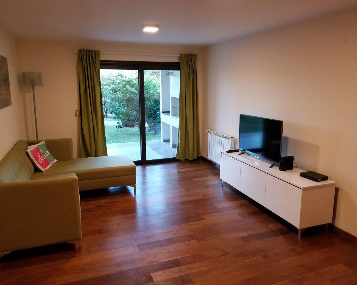 Foto de Departamento de tres dormitorios en venta, Casonas del Cerro, imagen 3
