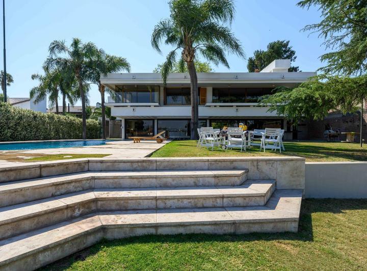 Excelente Casa para uso comercial, vistas, Cerro de las Rosas 5