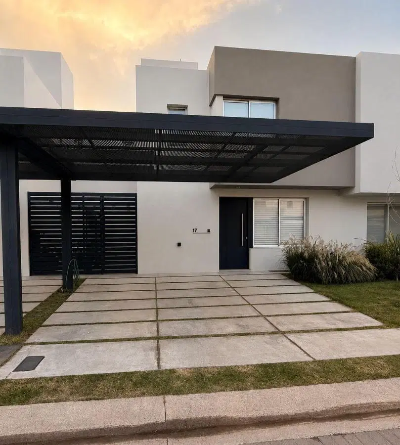 Casa en alquiler, tres dormitorios, Rossen. 3