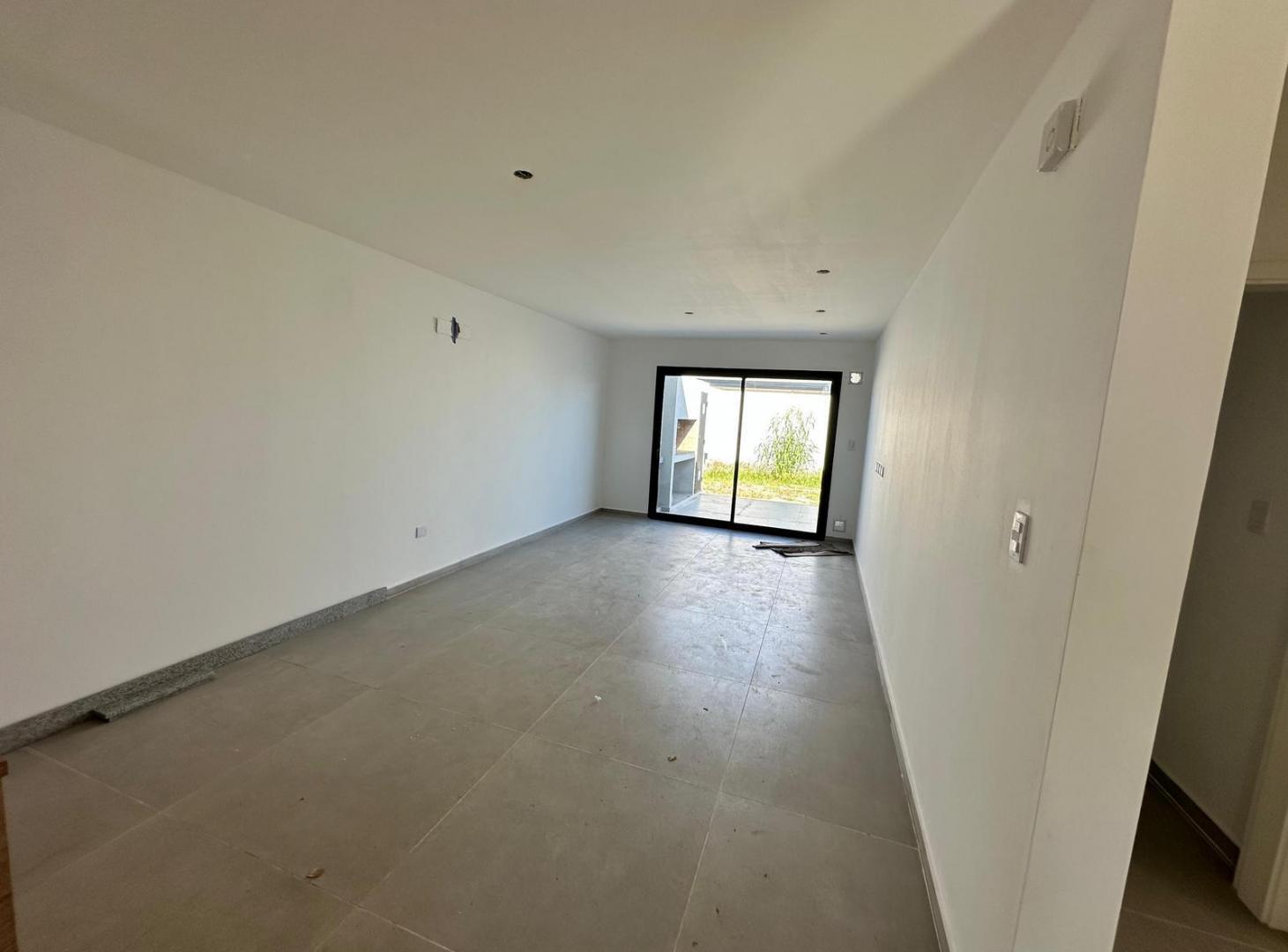 Duplex en venta, Quebrada de Manantiales, planta baja, dos dormitorios