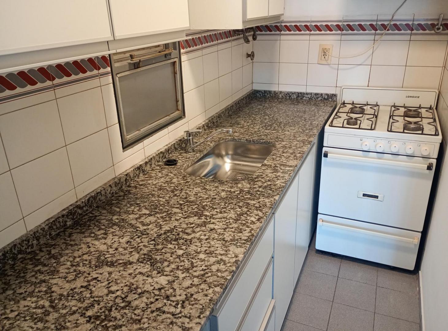 Foto de Departamento un dormitorio alquiler con vista al parque, imagen 2