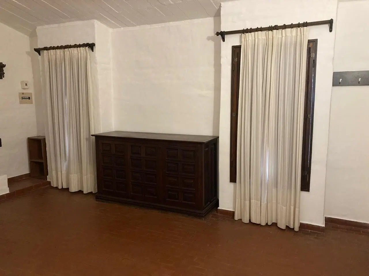Casa en alquiler, dos dormitorios, amplia galeria, Tablada Park, Zona norte 4