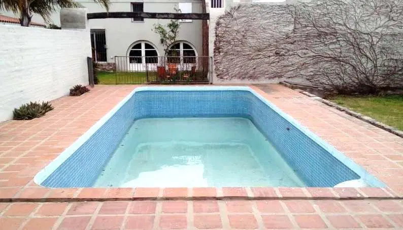Casa en  venta tres dormitorios, Cerro de las Rosas , Zona Norte 4