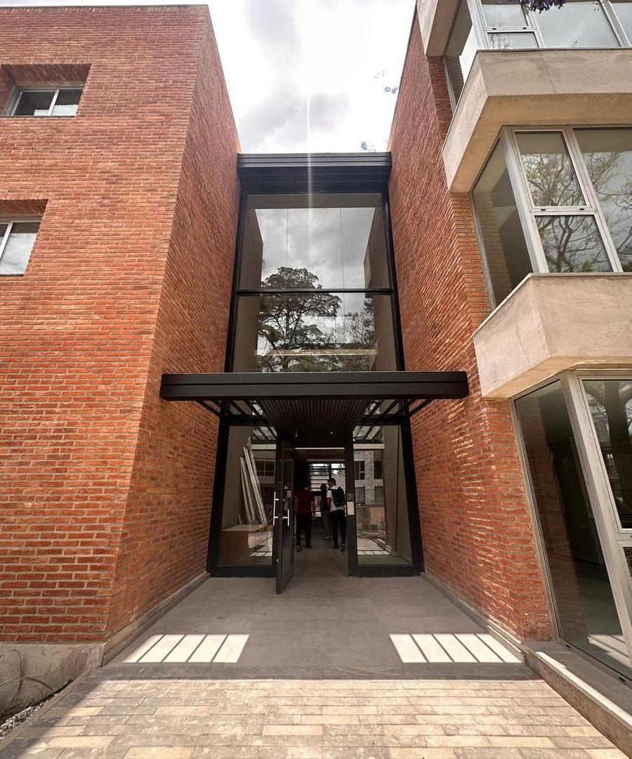 Foto de Departamento Villa Belgrano, dos dormitorios y dos cocheras, imagen 1