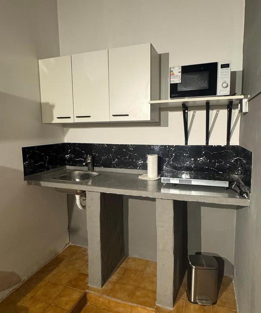 Foto de Casa en venta, toda en planta baja, seis dormitorios, imagen 4