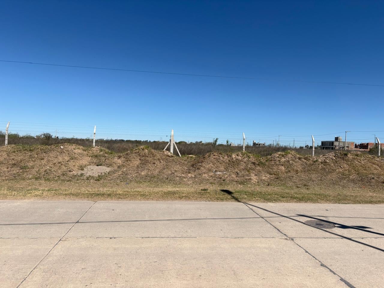 Foto de Terreno en venta Solares de Manantiales, apto duplex, proyecto aprobado, imagen 2