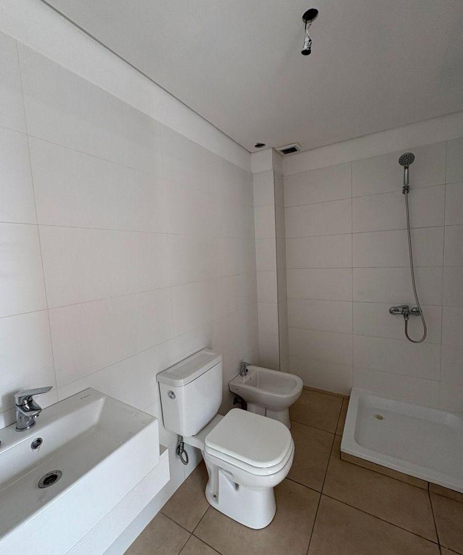 Foto de Departamento 2 Ambientes A Estrenar Con Balcón Terraza zona UADE, imagen 4
