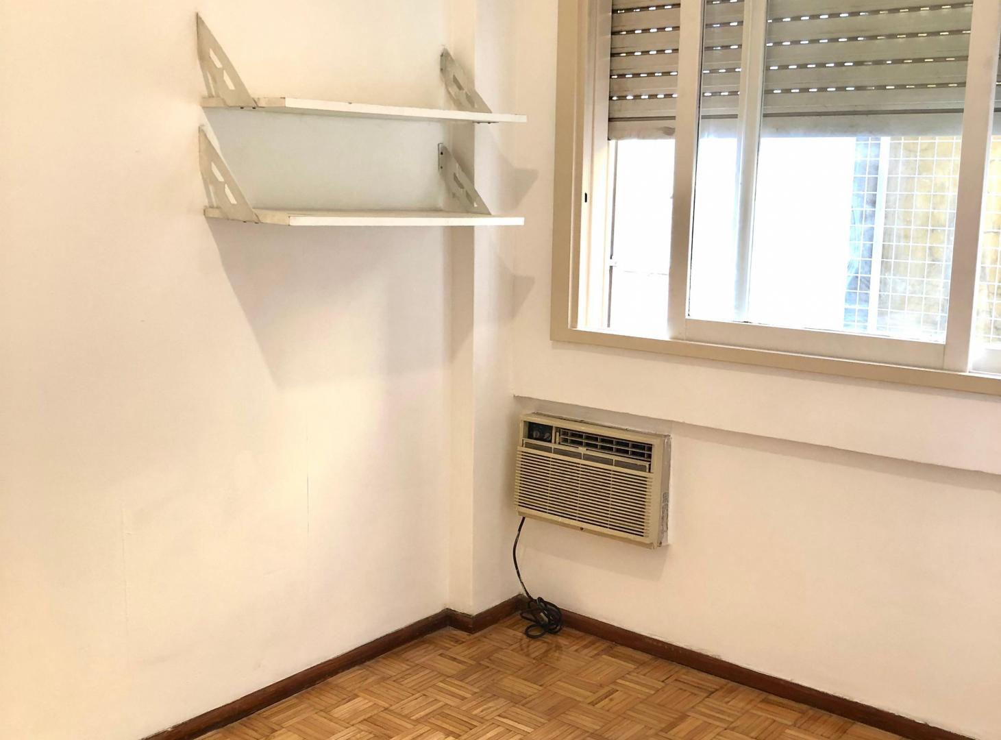 Foto de Departamento De 4 Ambientes Con Balcón Corrido muy luminoso, imagen 5