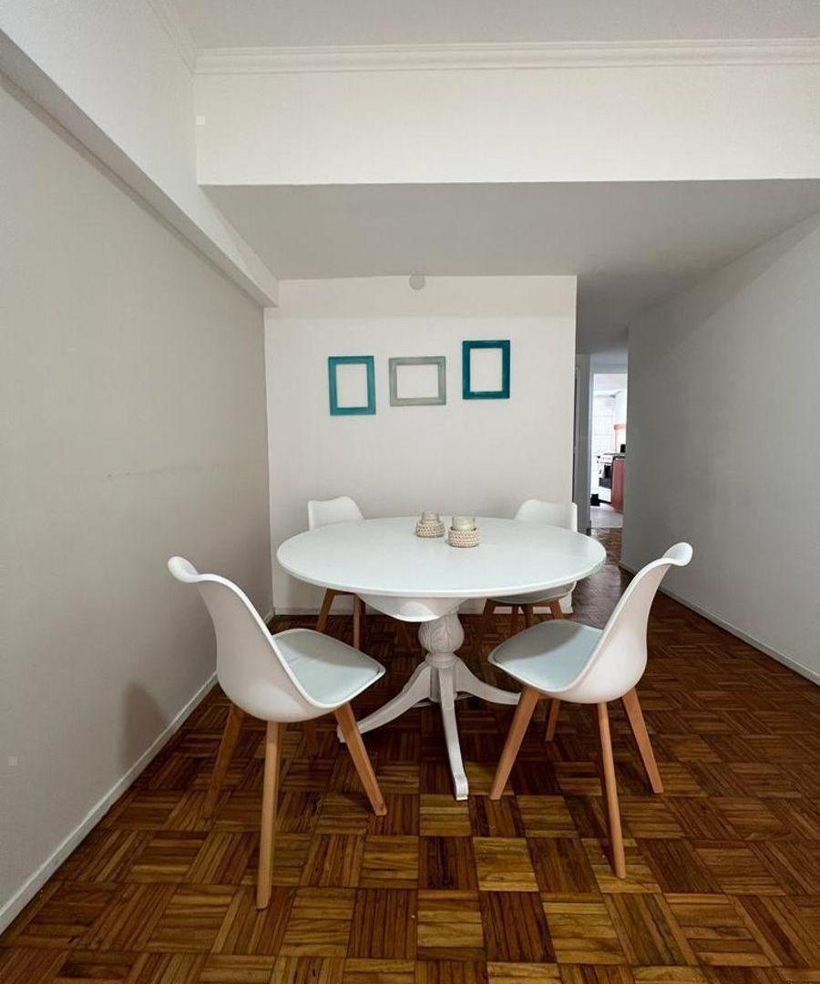 Foto de Dos ambientes en piso alto. Muy Luminoso con doble balcón, imagen 3