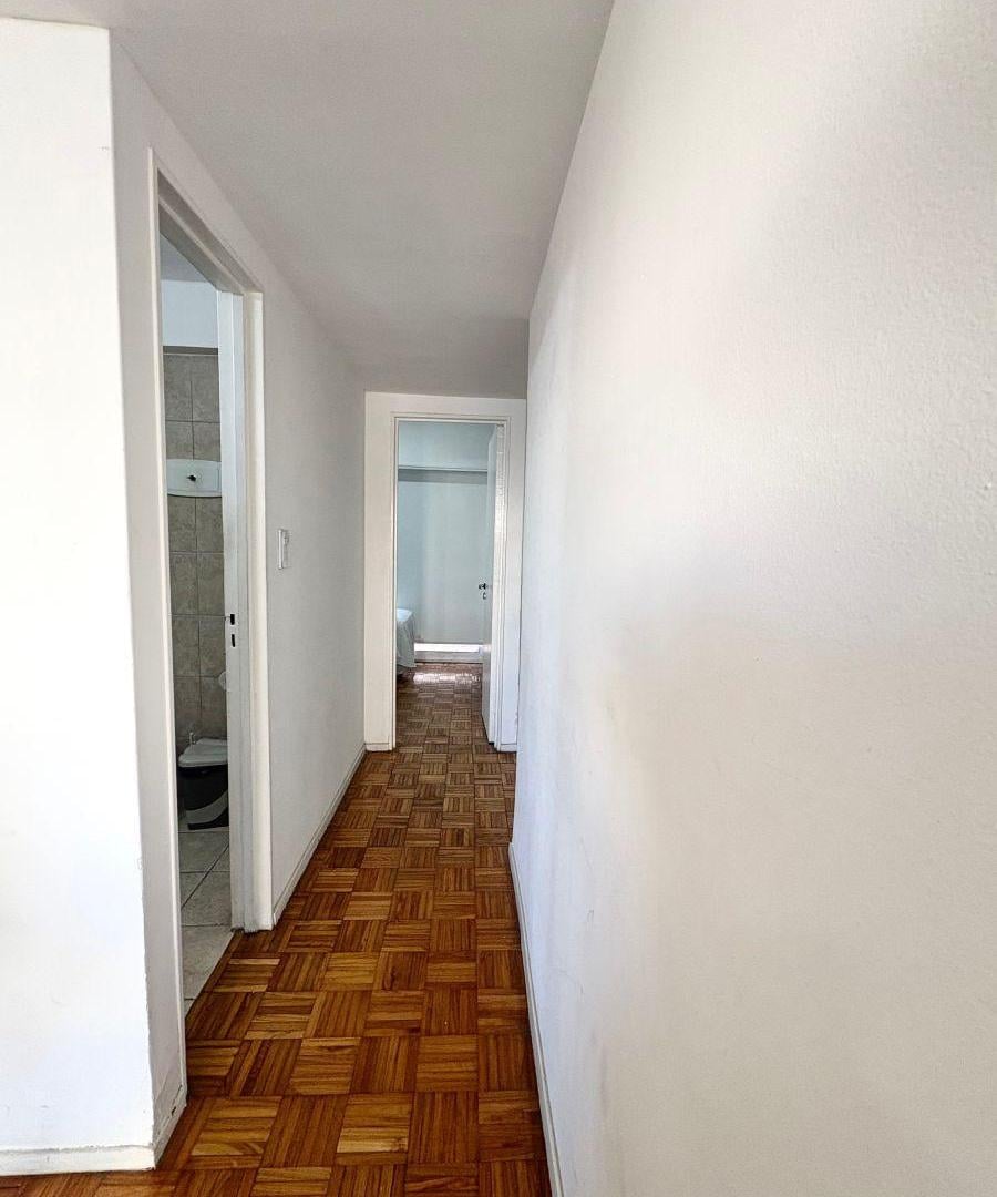 Foto de Dos ambientes en piso alto. Muy Luminoso con doble balcón, imagen 5
