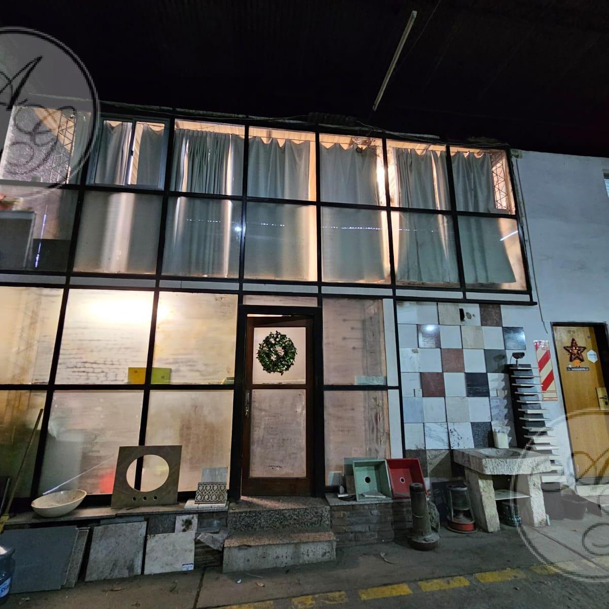 Galpon con Pte Grua - Avellaneda Centro - 27 X 10 2