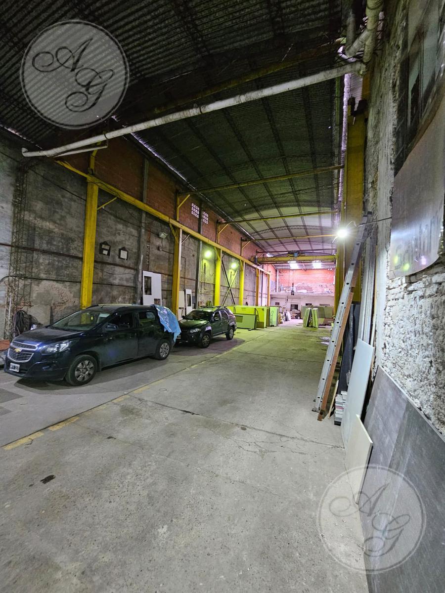 Galpon con Pte Grua - Avellaneda Centro - 27 X 10 5