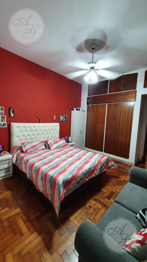 Casa Terreno Propio de 4 Amb - Cochera - Patio - Terraza - Exc. Estado 3