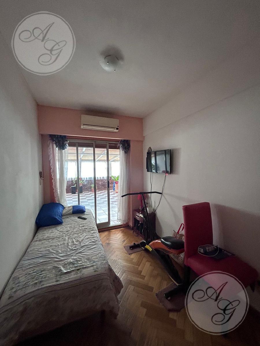 Semi Piso 3 Ambientes C/ 2 Patios - Carlos Calvo y Muñiz - 120 m² - Exc. Estado 2