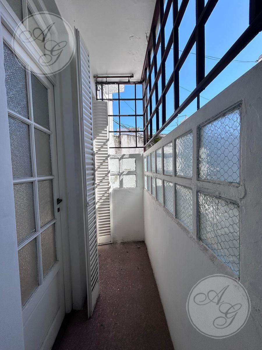 PH con Balcon y Sin Expensas - a 1 Cuadra del Parque Chacabuco - Cachimayo y Av Asamblea 2