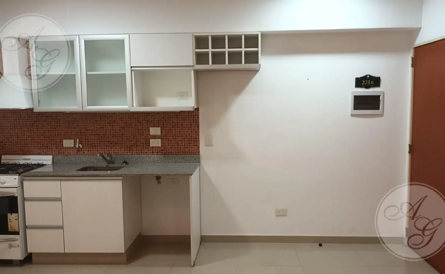 SEMI PISO - GRAN AMBIENTE Y MEDIO c/ BALCON Y BAULERA - VALLE Y BEAUCHEF - IMPERDIBLE EXC. ESTADO 4