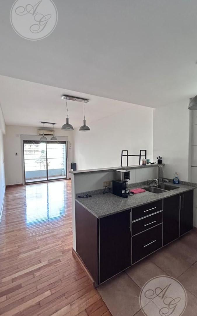 1AMB LUMINOSO C/ BALCON - JOSE BONIFACIO Y DOBLAS - EXC ESTADO
