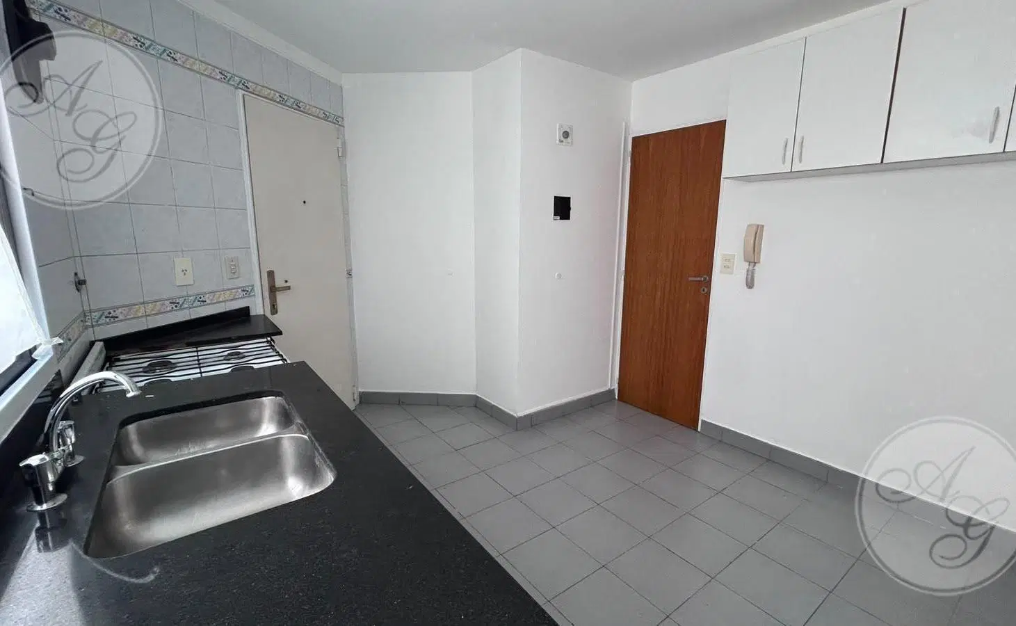 SEMIPISO 3 AMB/ CON COCHERA Y BALCON - CABALLITO - ENTRADA PRINCIPAL Y DE SERVICIO 3