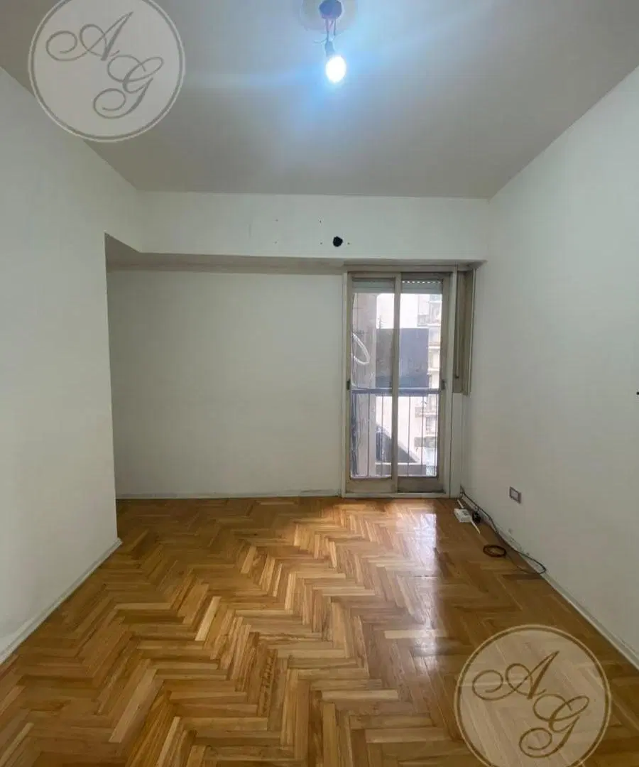 2 AMB. LUMINOSO Y EN EXCELENTE PRECIO - VENTA DIRECTA - AV LA PLATA 2