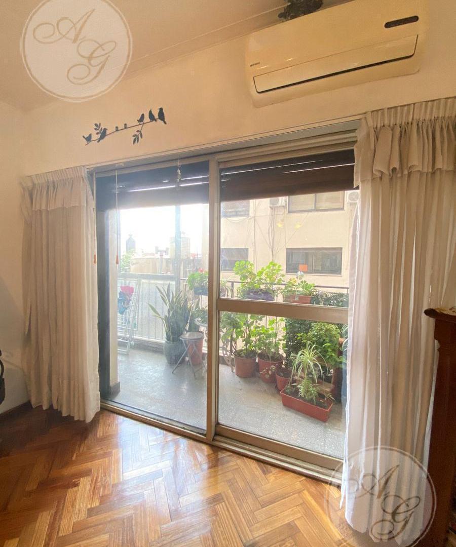 Foto de 3 AMBIENTES - AV RIVADAVIA Y DOBLAS - EXC UBICACION - BALCON Y BAULERA, imagen 4