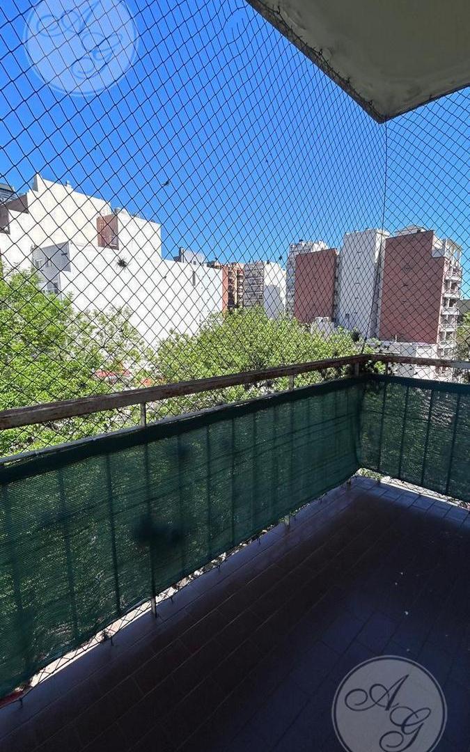 Foto de SEMIPISO 3 AMB/ CON COCHERA Y BALCON - CABALLITO - ENTRADA PRINCIPAL Y, imagen 4