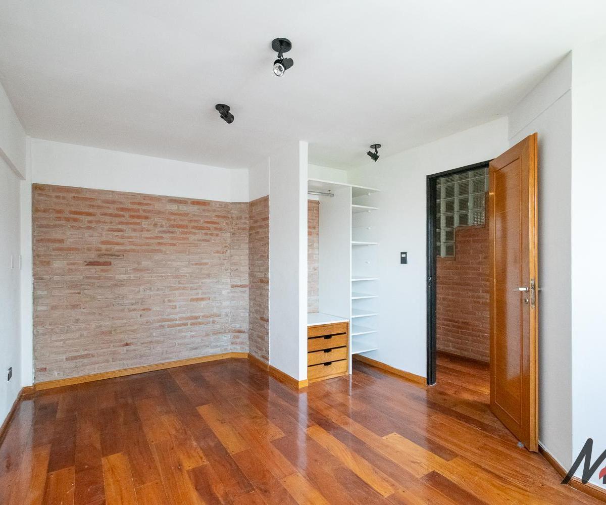 Piso Penthouse con Terraza Propia, No Hay Otro Igual 2