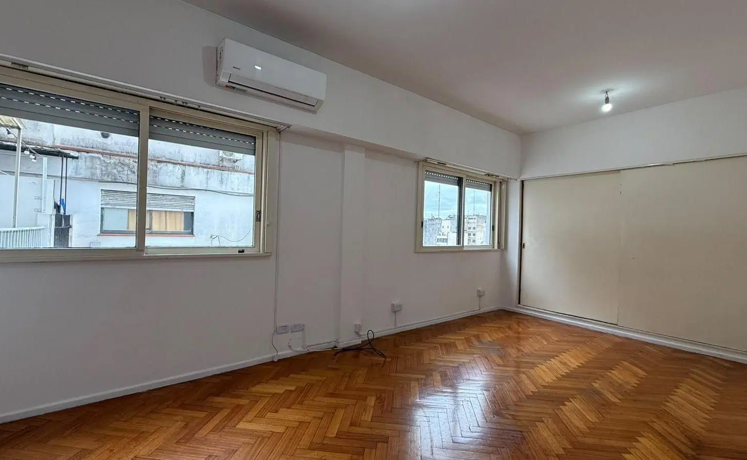 PUEYRREDON 951, MONOAMBIENTE IMPECABLE CON TERRAZA PROPIA 3
