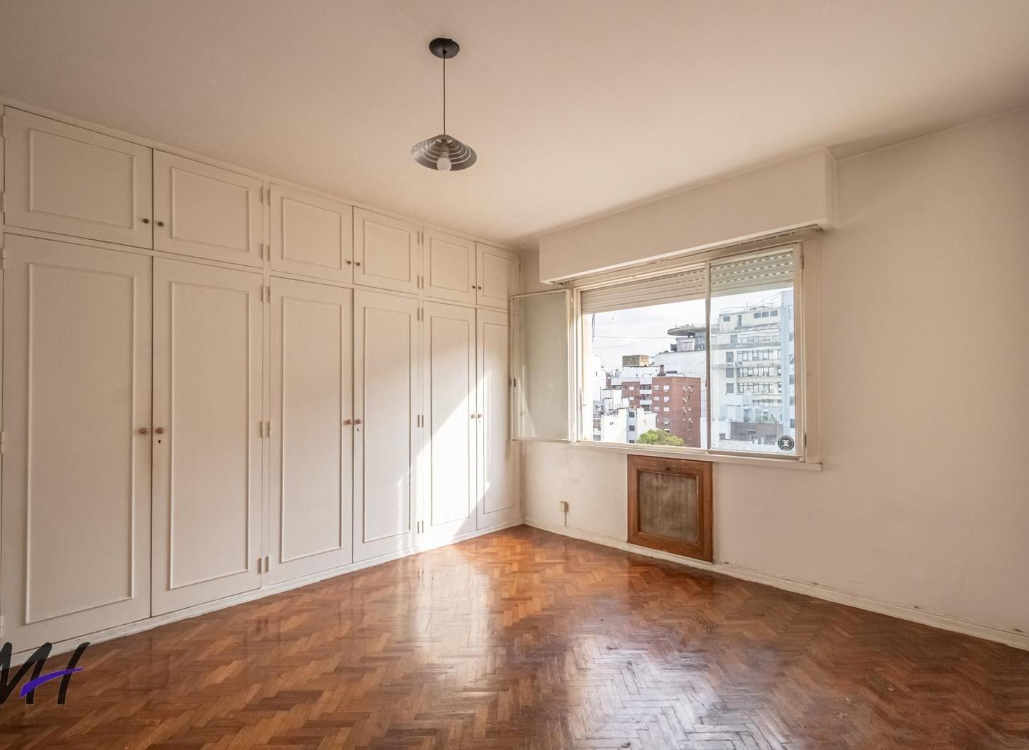 2 Amb en Piso Alto en el Corazón de Monserrat- Limite con San Telmo