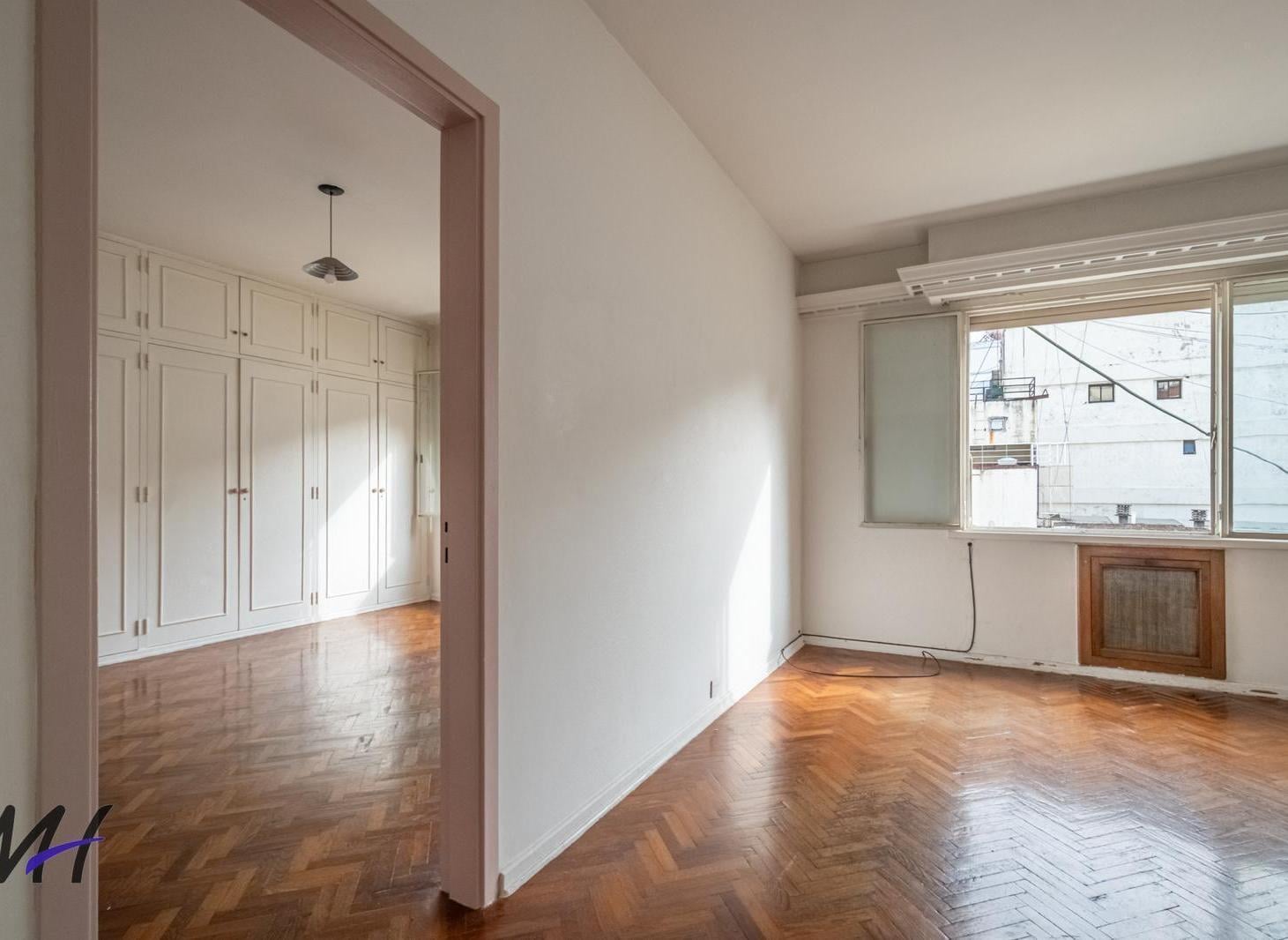 2 Amb en Piso Alto en el Corazón de Monserrat- Limite con San Telmo