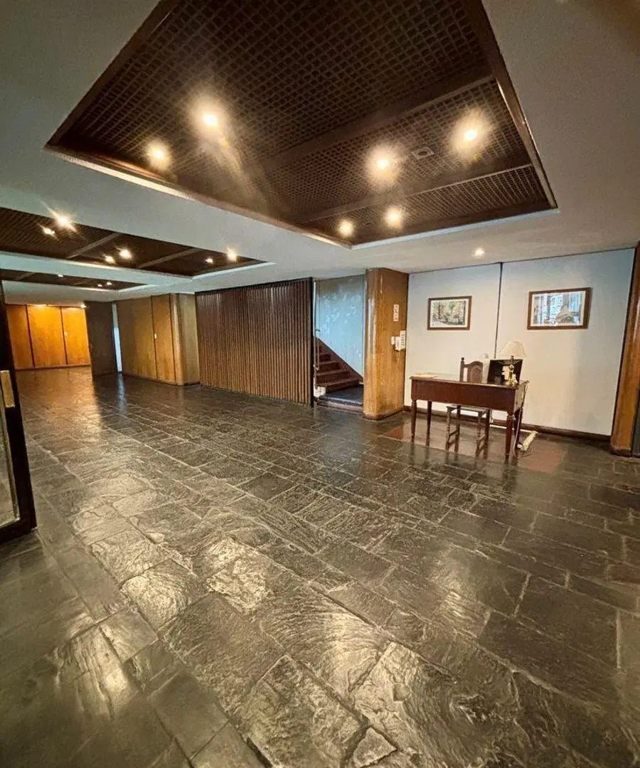3 Ambientes + Dependencia | Frente Hipódromo | Impecable | Apto Crédito 2