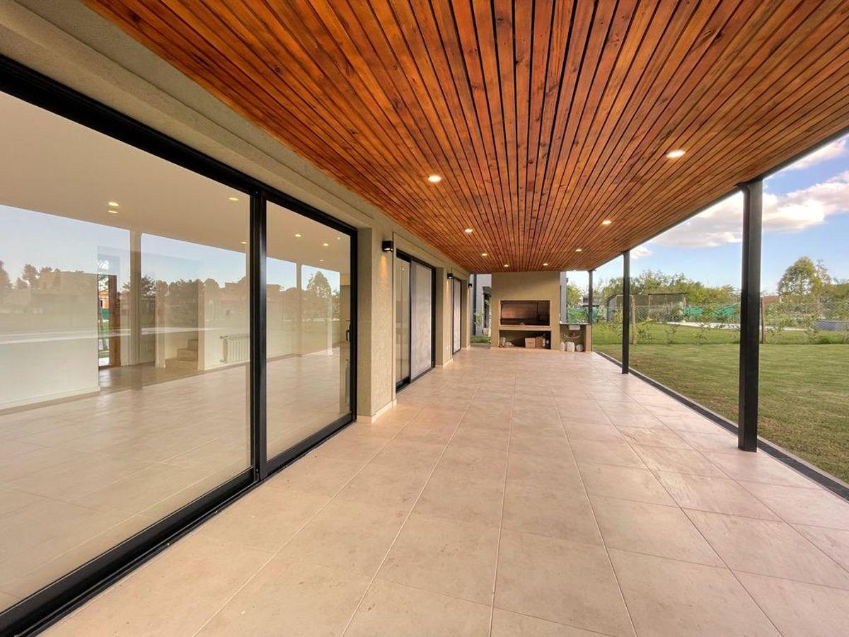 Foto de Casa en venta en Santo Tomás, Pilar | 3 dormitorios + playroom | Pileta, imagen 4