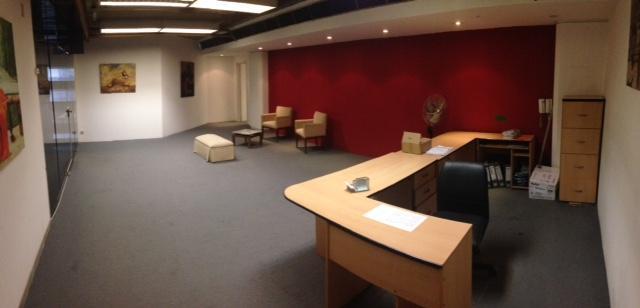 Propiedad con 7 Oficinas de 270 m² 3º Piso. Apto Credito. 2