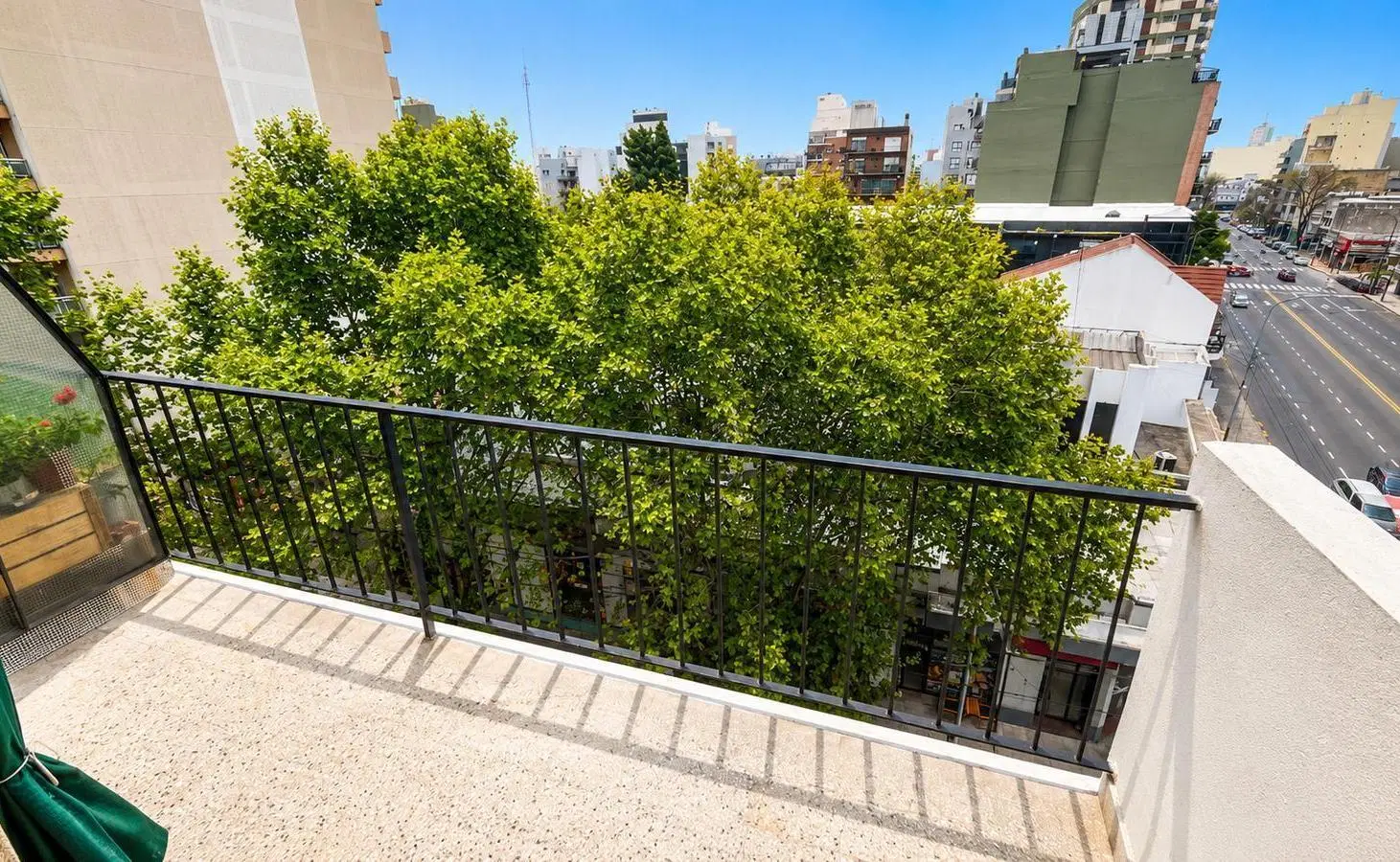 Departamento 3 ambientes con doble balcon en Villa Luro. Orientación Norte 2