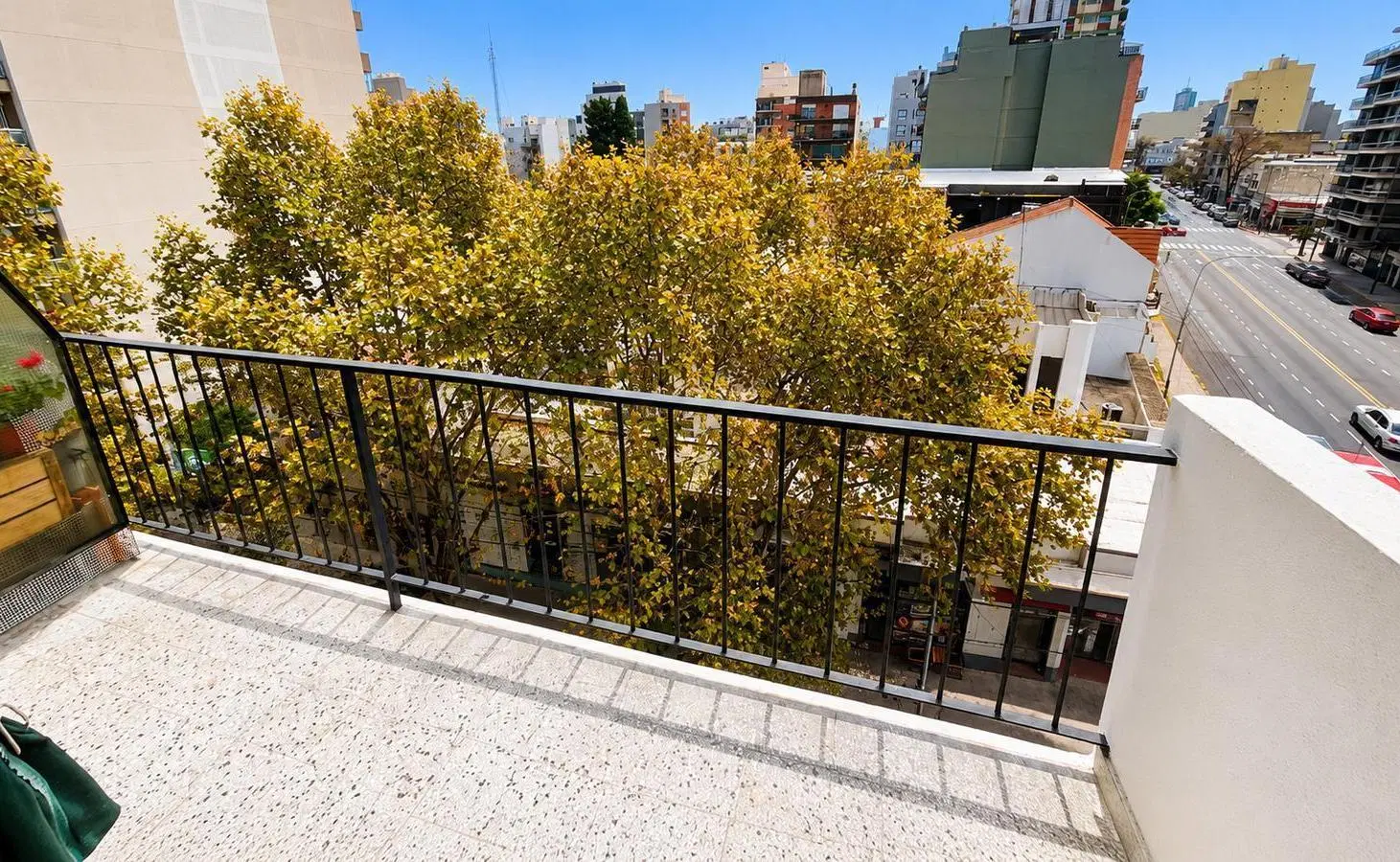 Departamento 3 ambientes con doble balcon en Villa Luro. Orientación Norte 4