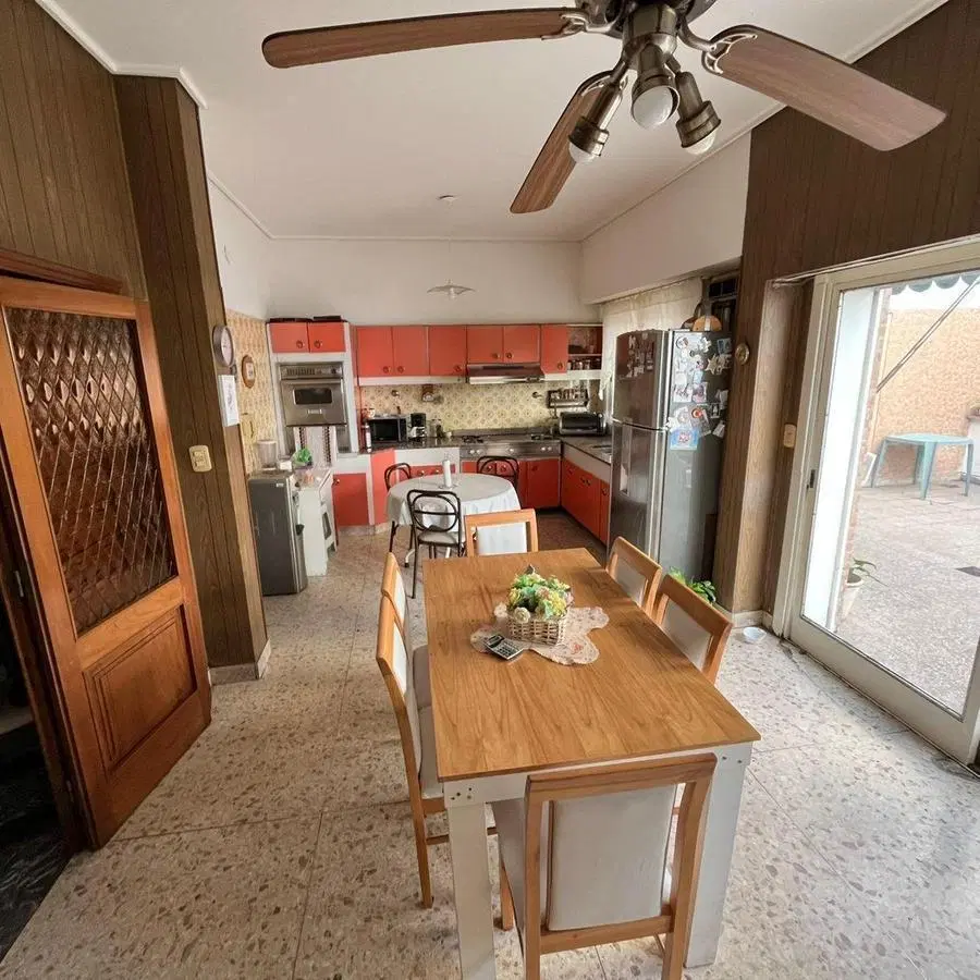 Casa 5 Ambientes con cochera, Patio con jardin ,parrilla y doble terraza.440mts2 5